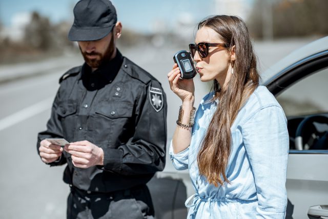 Jak przebiega kalibracja alkomatu